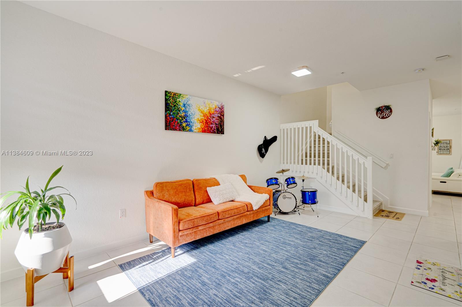 STELLAR PEMBROKE PINES - Residential