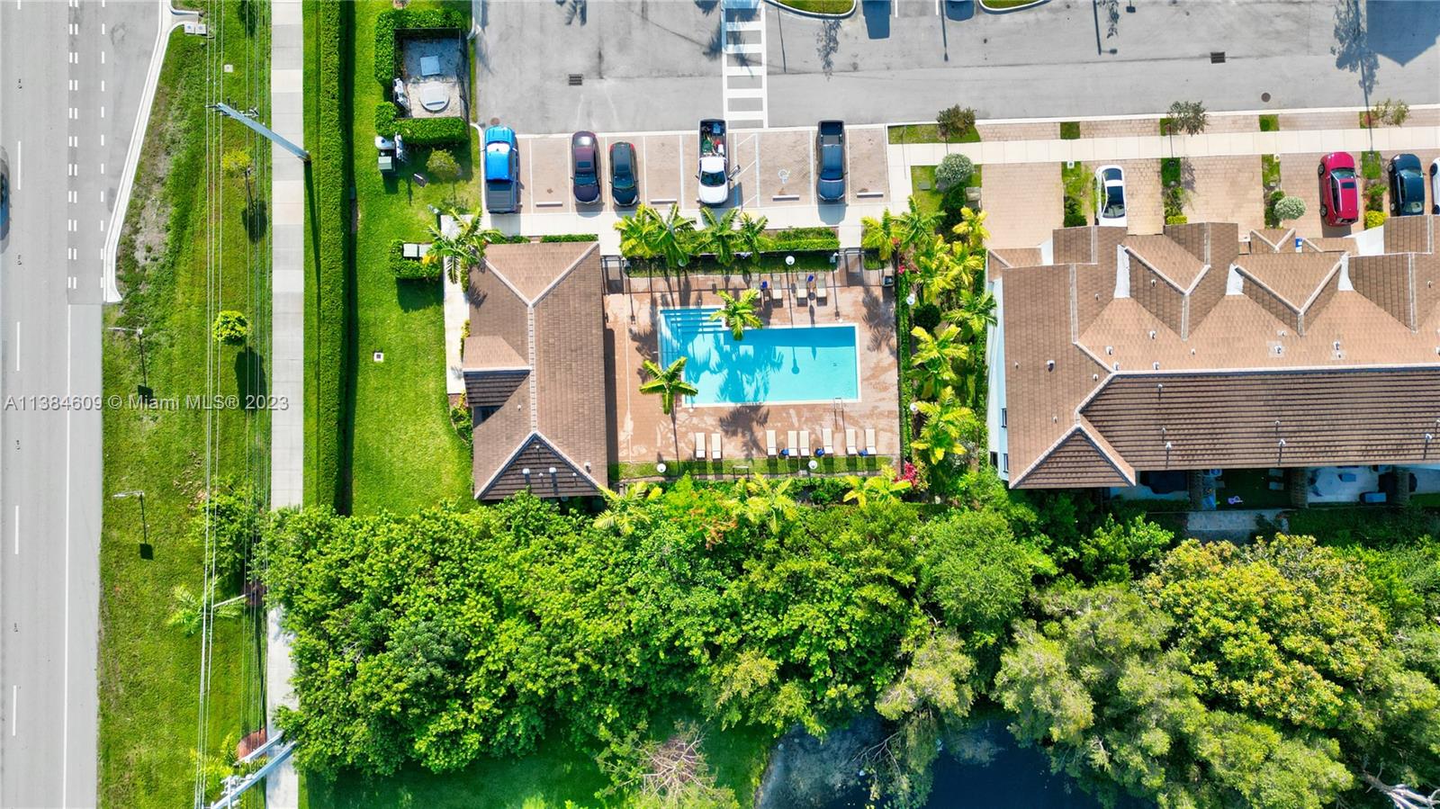 STELLAR PEMBROKE PINES - Residential