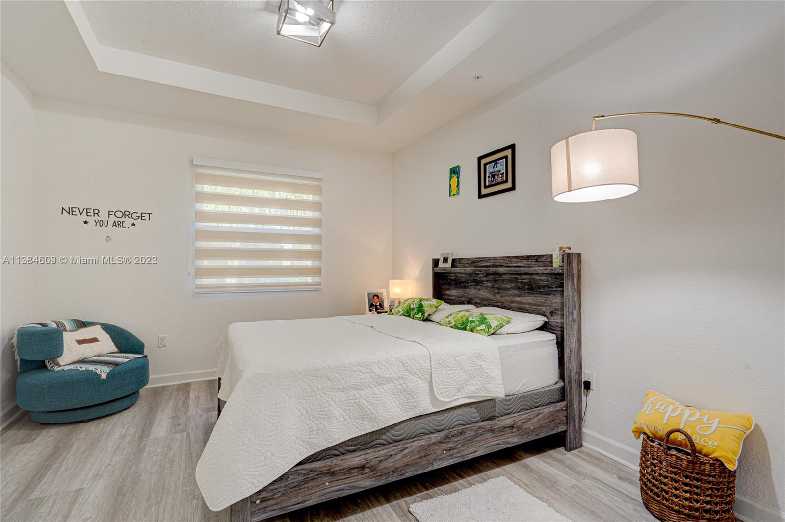 STELLAR PEMBROKE PINES - Residential