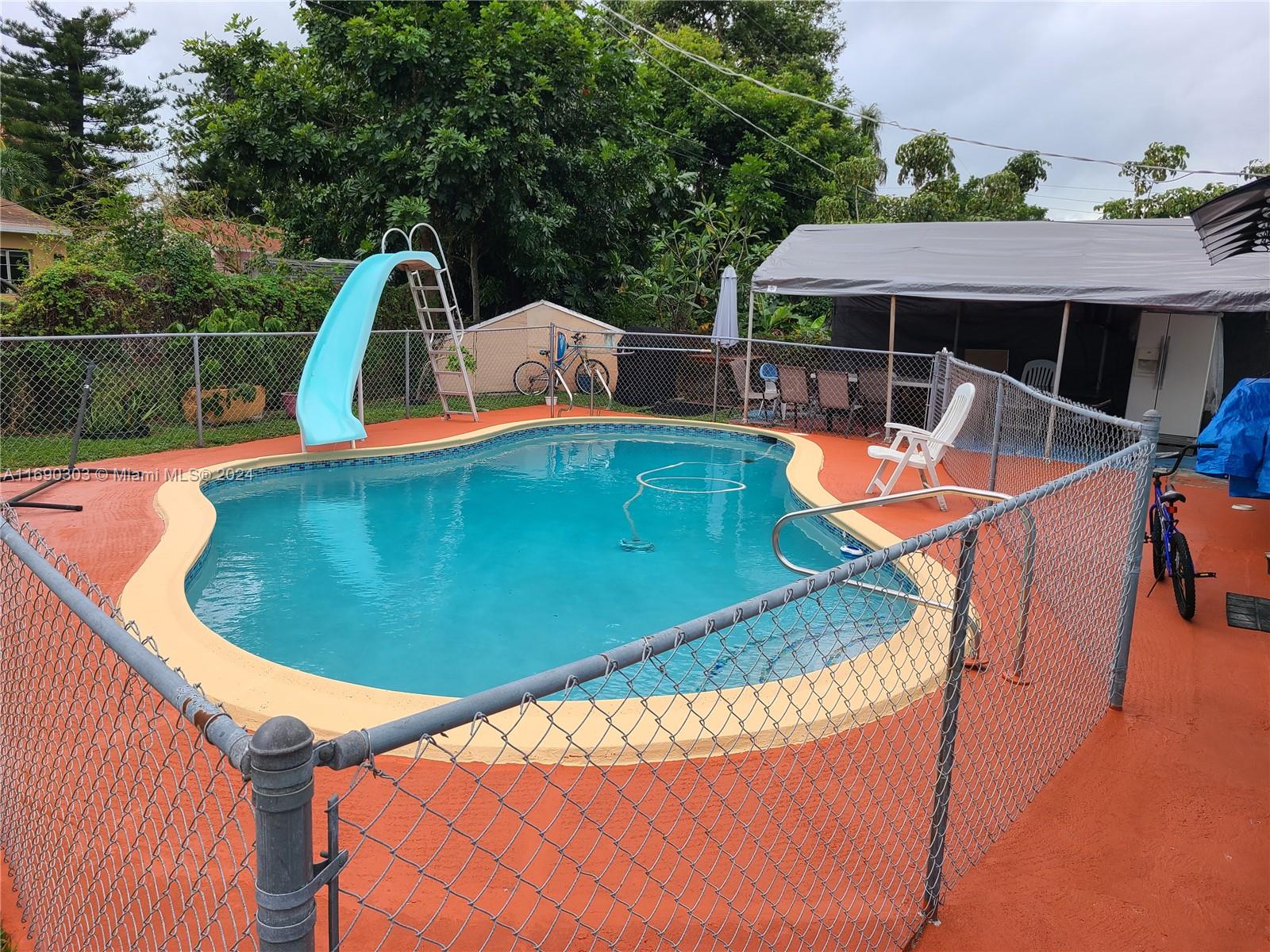 WASHINGTON SQUARE - Residential