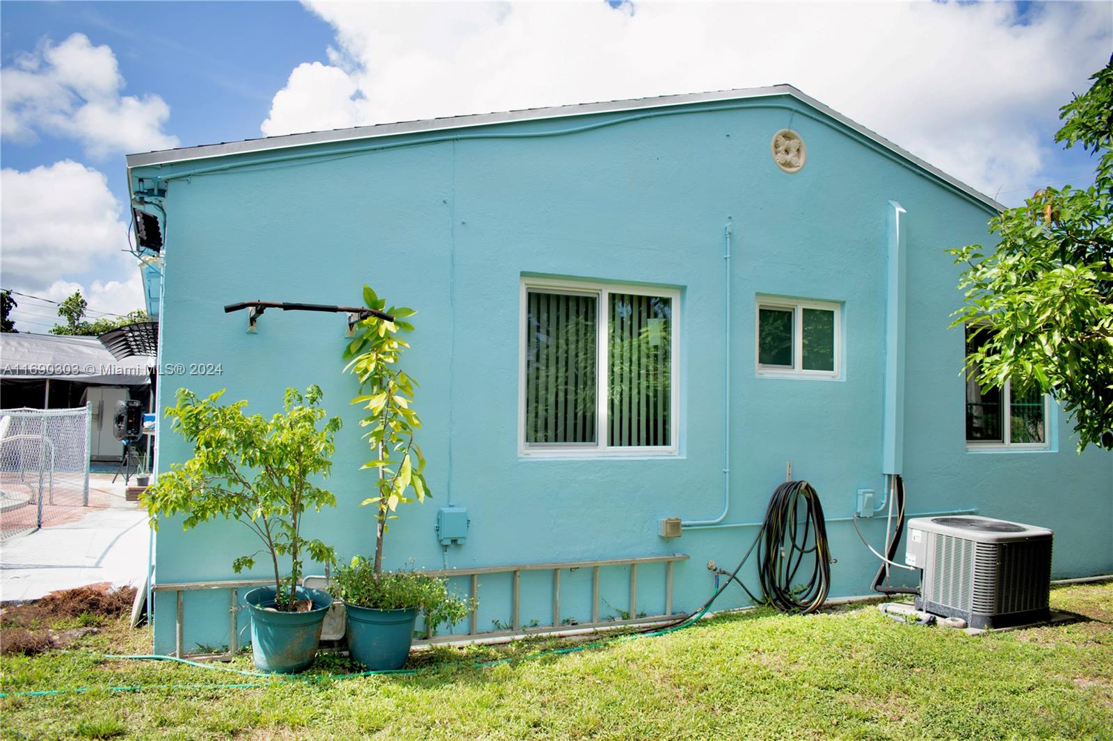 WASHINGTON SQUARE - Residential