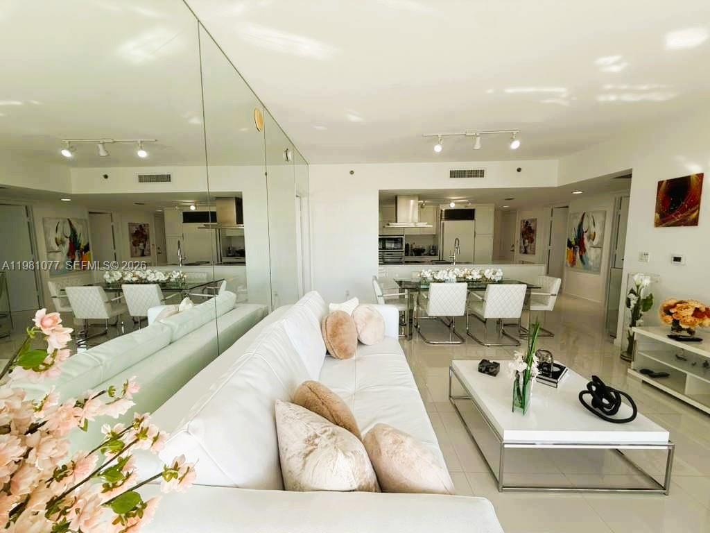 ICON BRICKELL NO TWO - Residential Lease