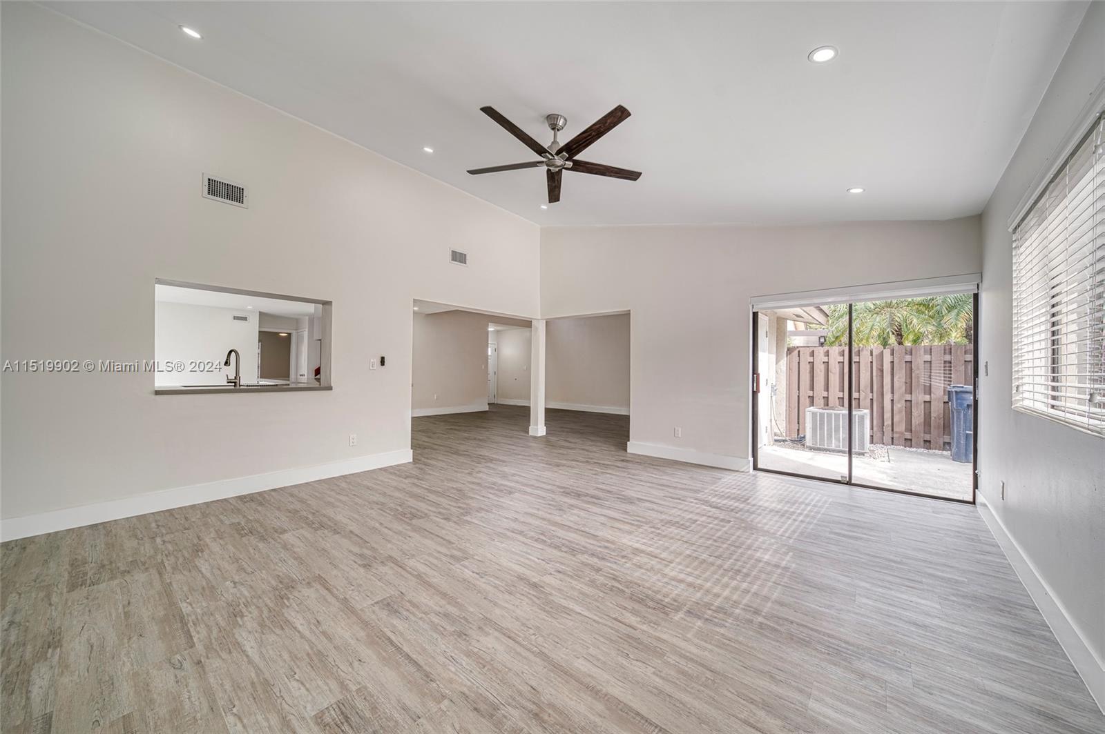 BRIAR LAKE - Residential Lease