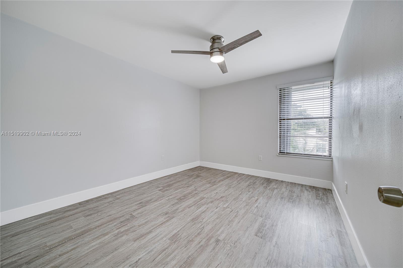 BRIAR LAKE - Residential Lease