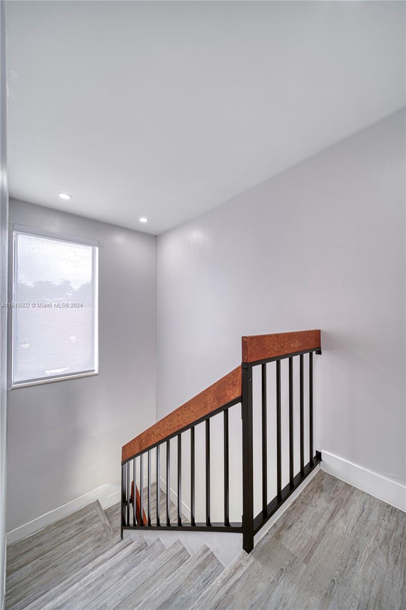 BRIAR LAKE - Residential Lease