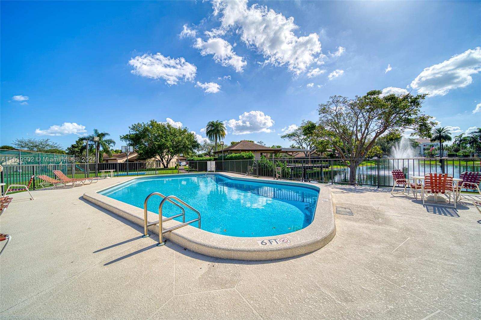 BRIAR LAKE - Residential Lease