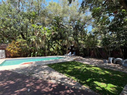 4165 Poinciana Ave Miami FL 33133