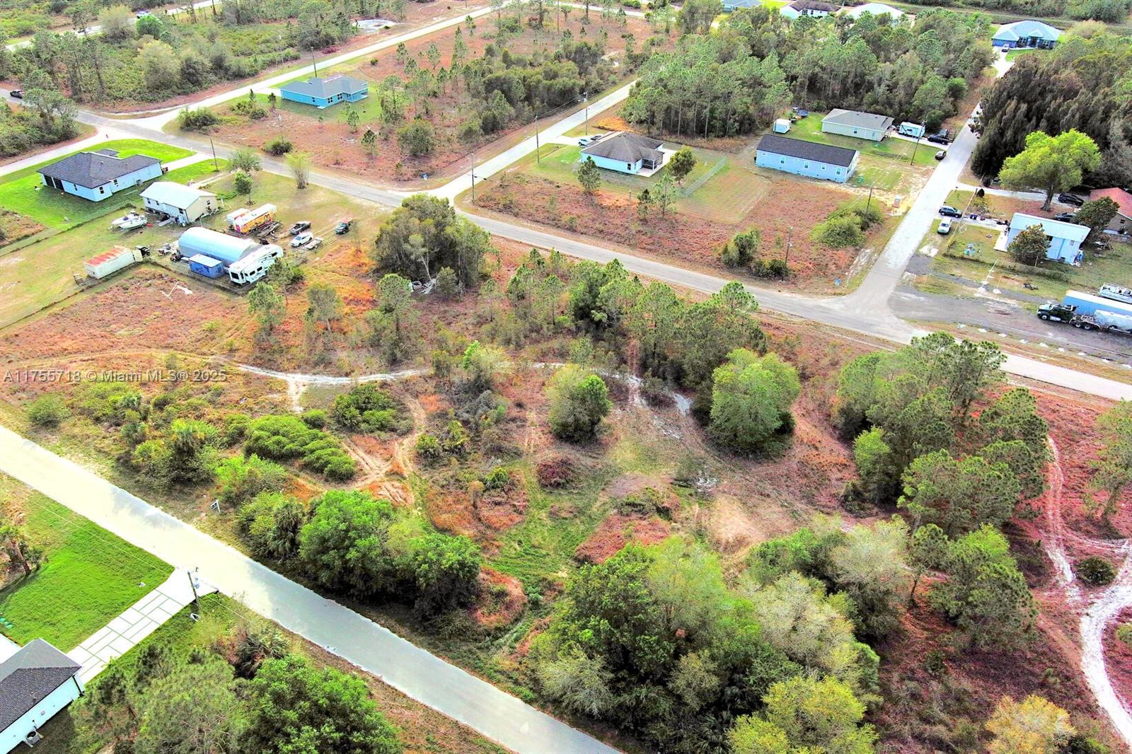 LEHIGH ACRES - Land
