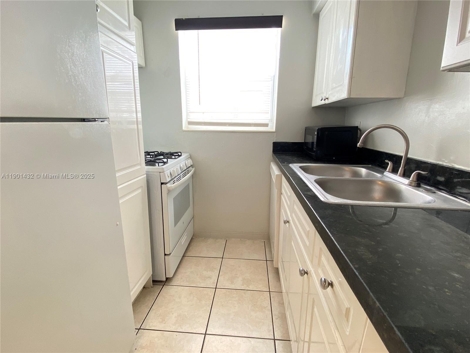ODESSA CONDO - Residential