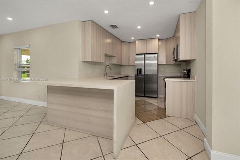 411 NE 58th Ct Oakland Park FL 33334