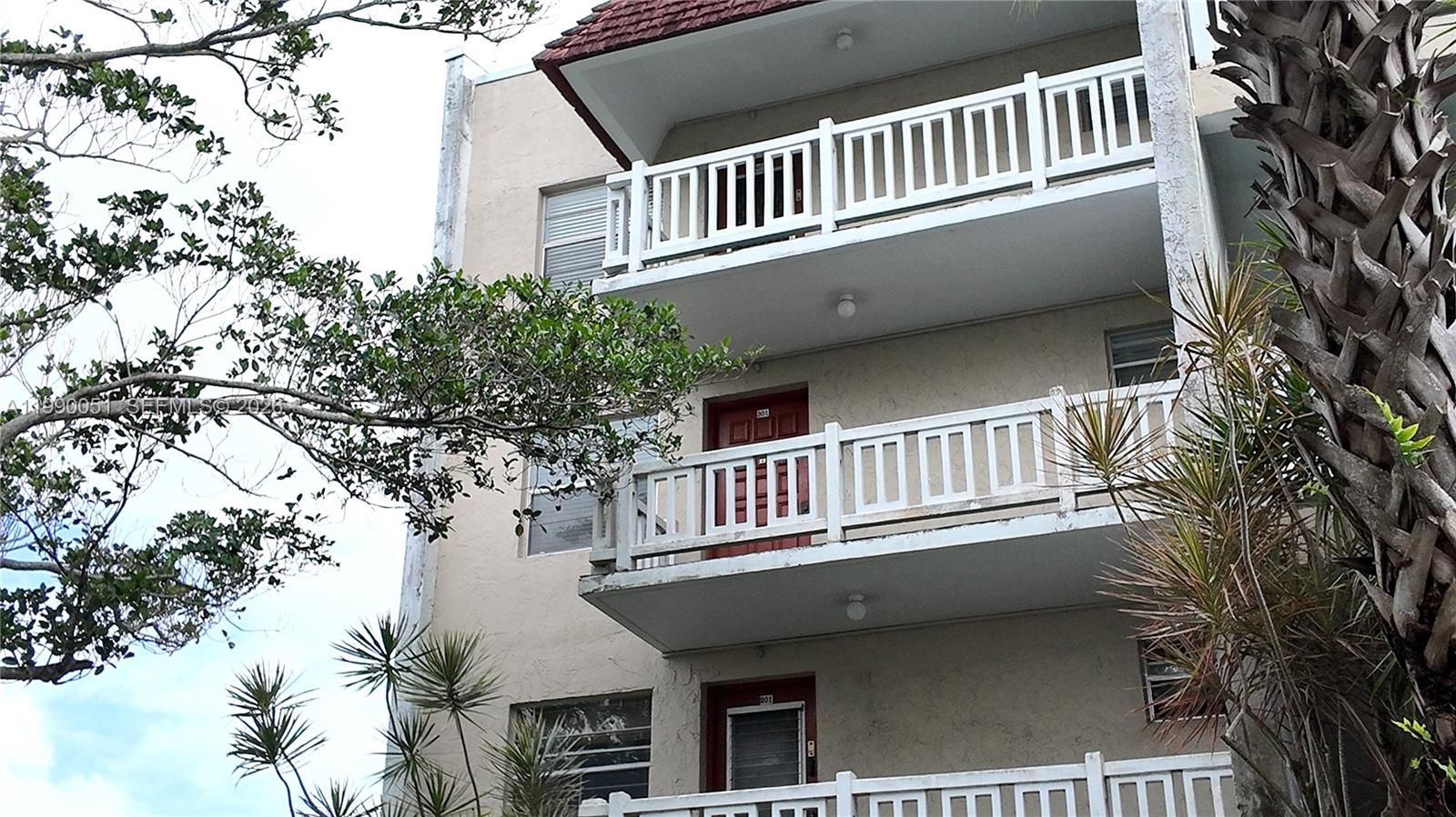 LAS VISTAS P-R IN INVERRA - Residential