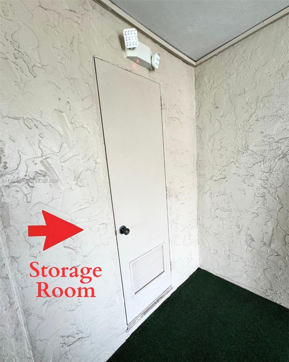 LAS VISTAS P-R IN INVERRA - Residential