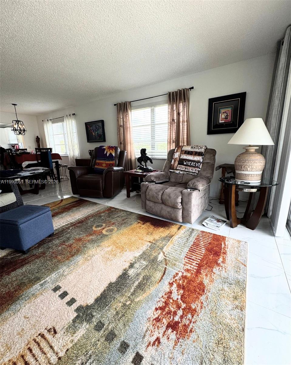 LAS VISTAS P-R IN INVERRA - Residential