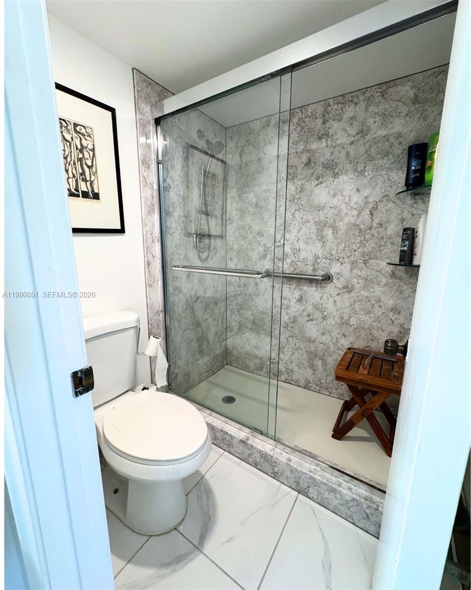 LAS VISTAS P-R IN INVERRA - Residential