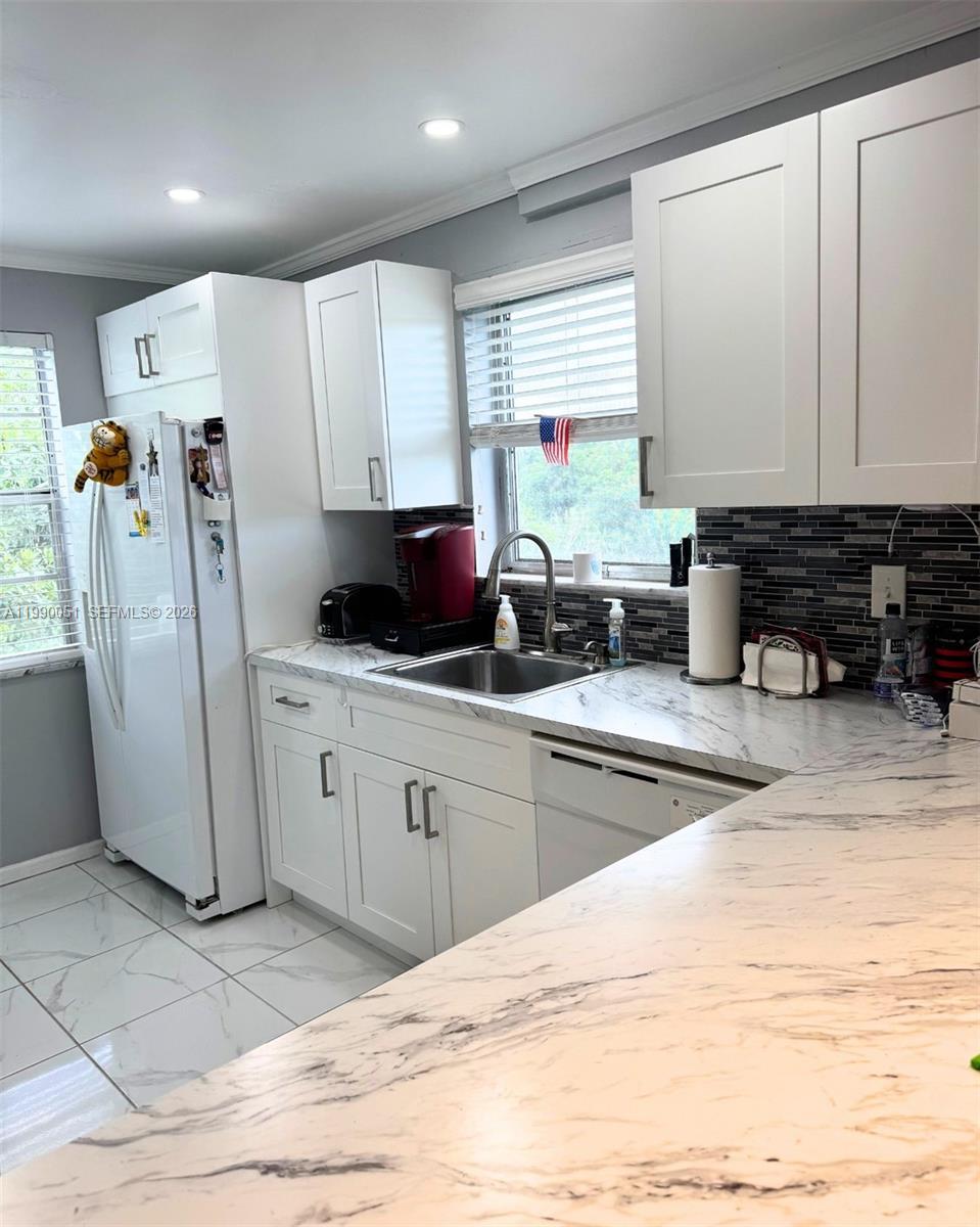 LAS VISTAS P-R IN INVERRA - Residential