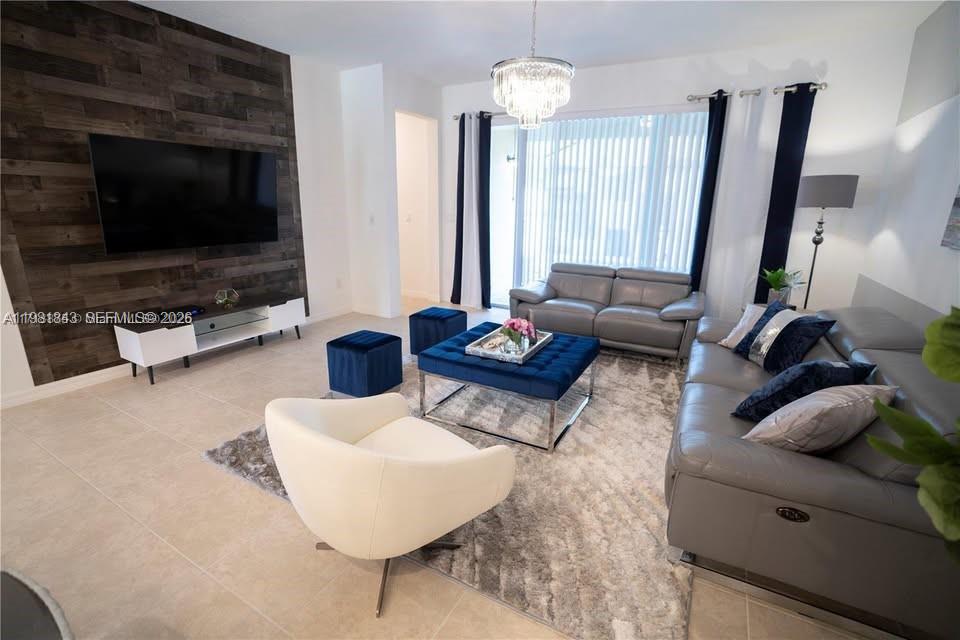 SOLARA RESORT VACATION - Residential