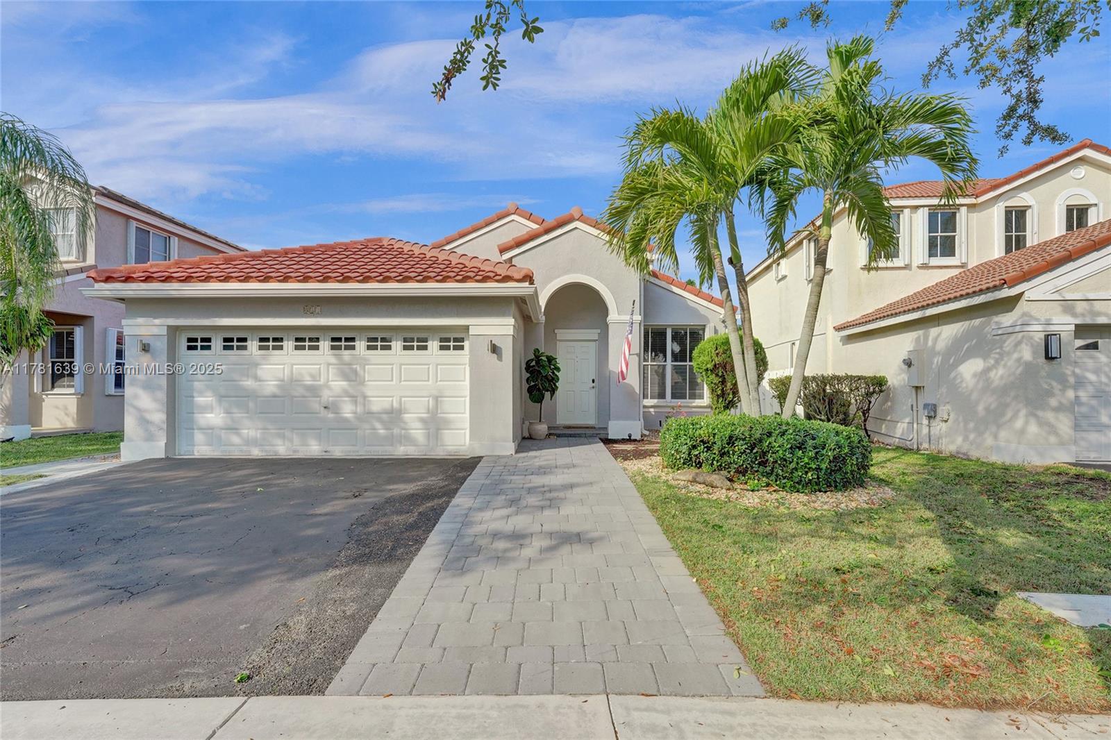 811 Chimney Rock Rd, Weston, Broward County, Florida - 3 Bedrooms  
2 Bathrooms - 