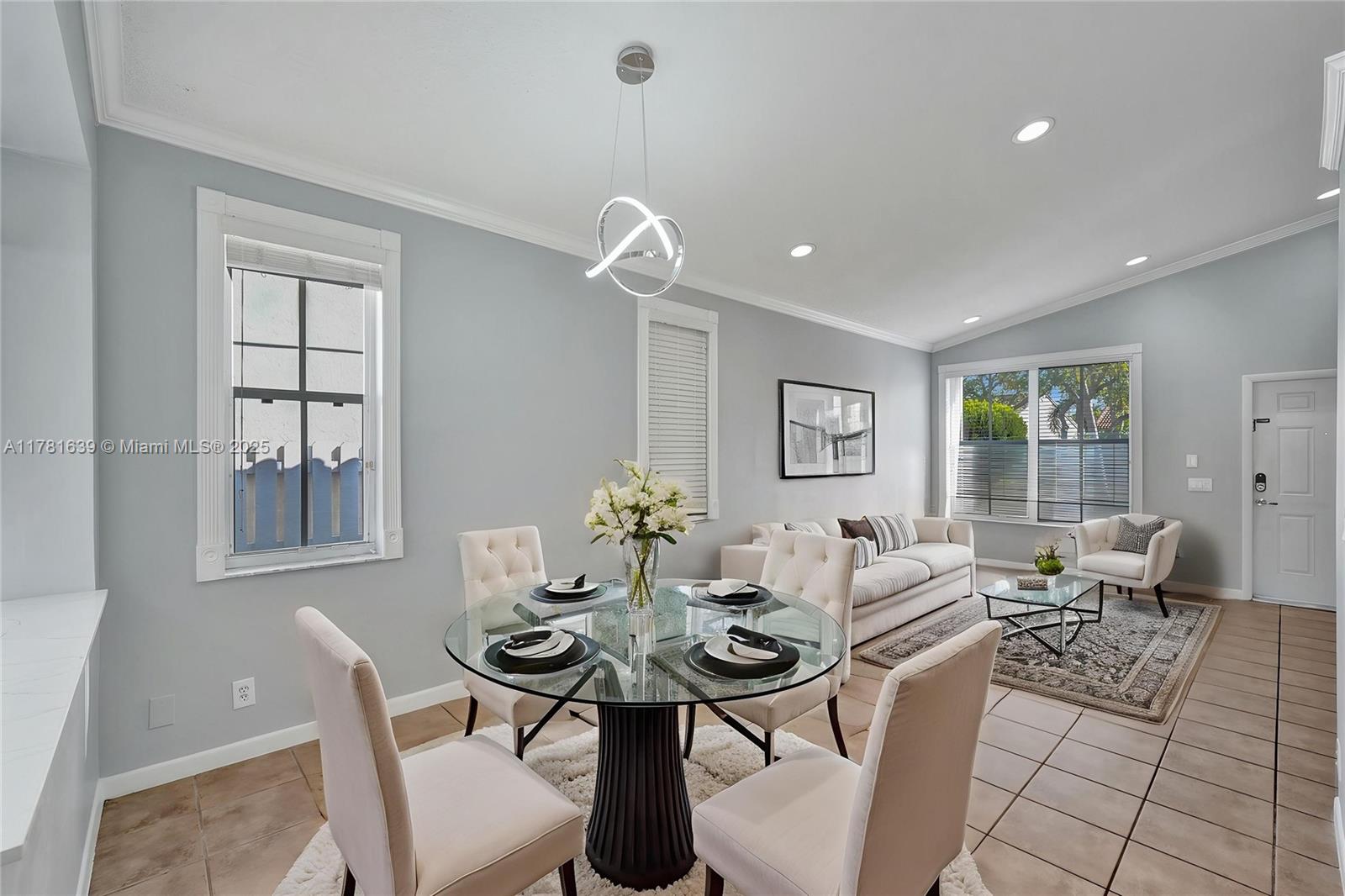 search properties 3 811 Chimney Rock Rd