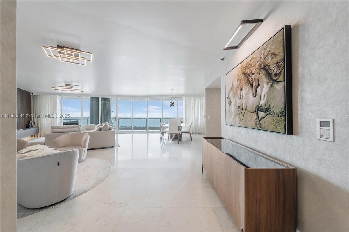 BRISTOL TOWER CONDO - Residential