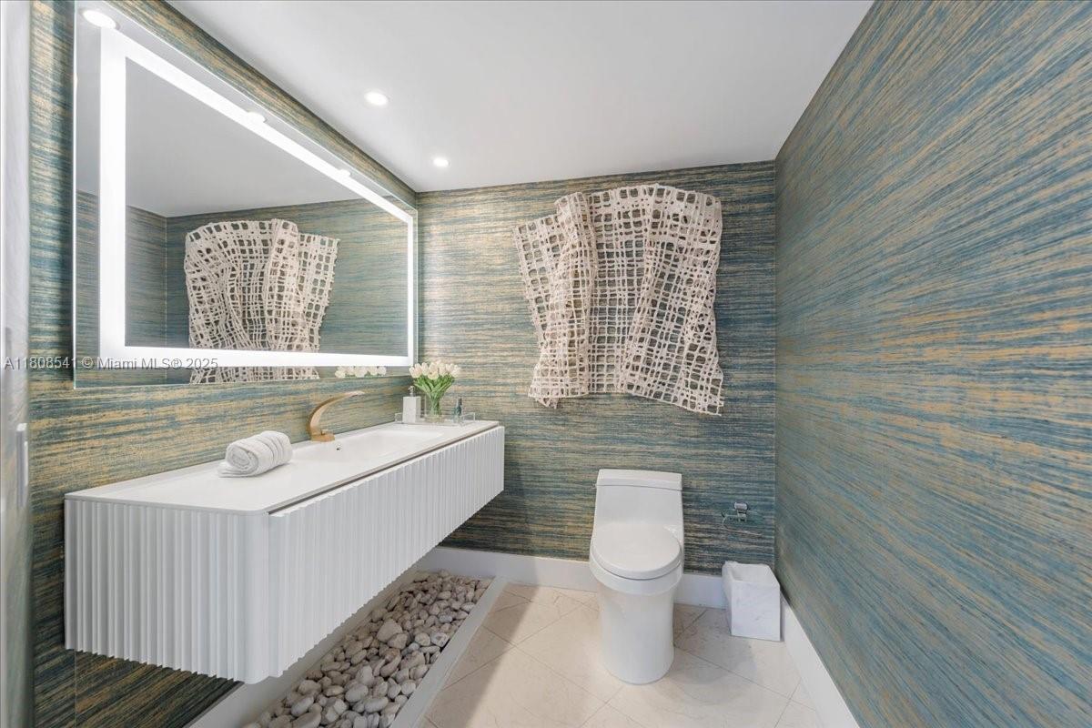 BRISTOL TOWER CONDO - Residential