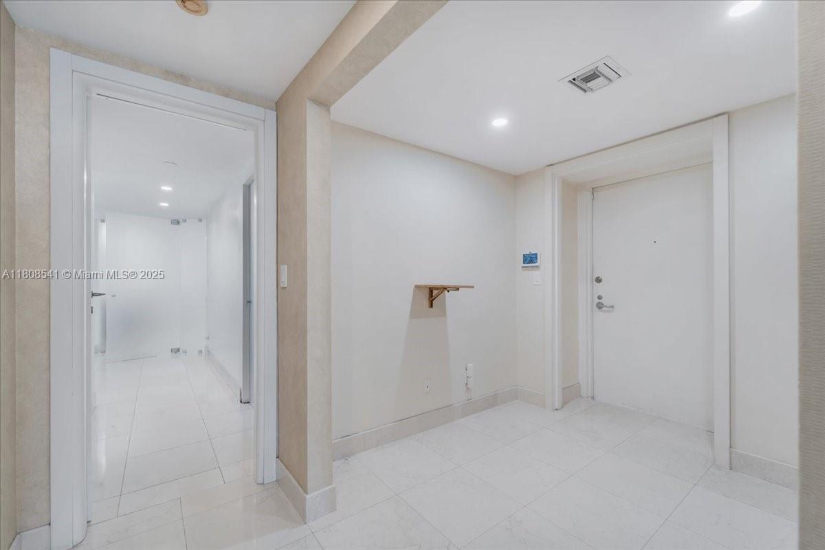 BRISTOL TOWER CONDO - Residential