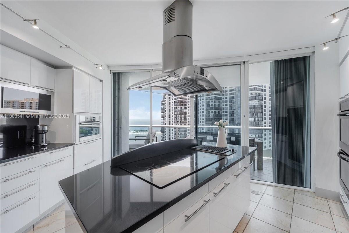 BRISTOL TOWER CONDO - Residential