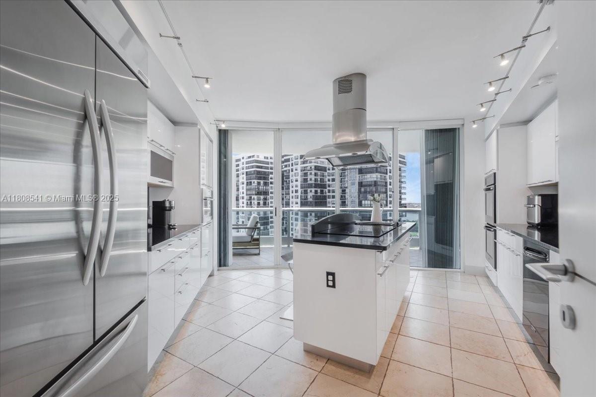 BRISTOL TOWER CONDO - Residential