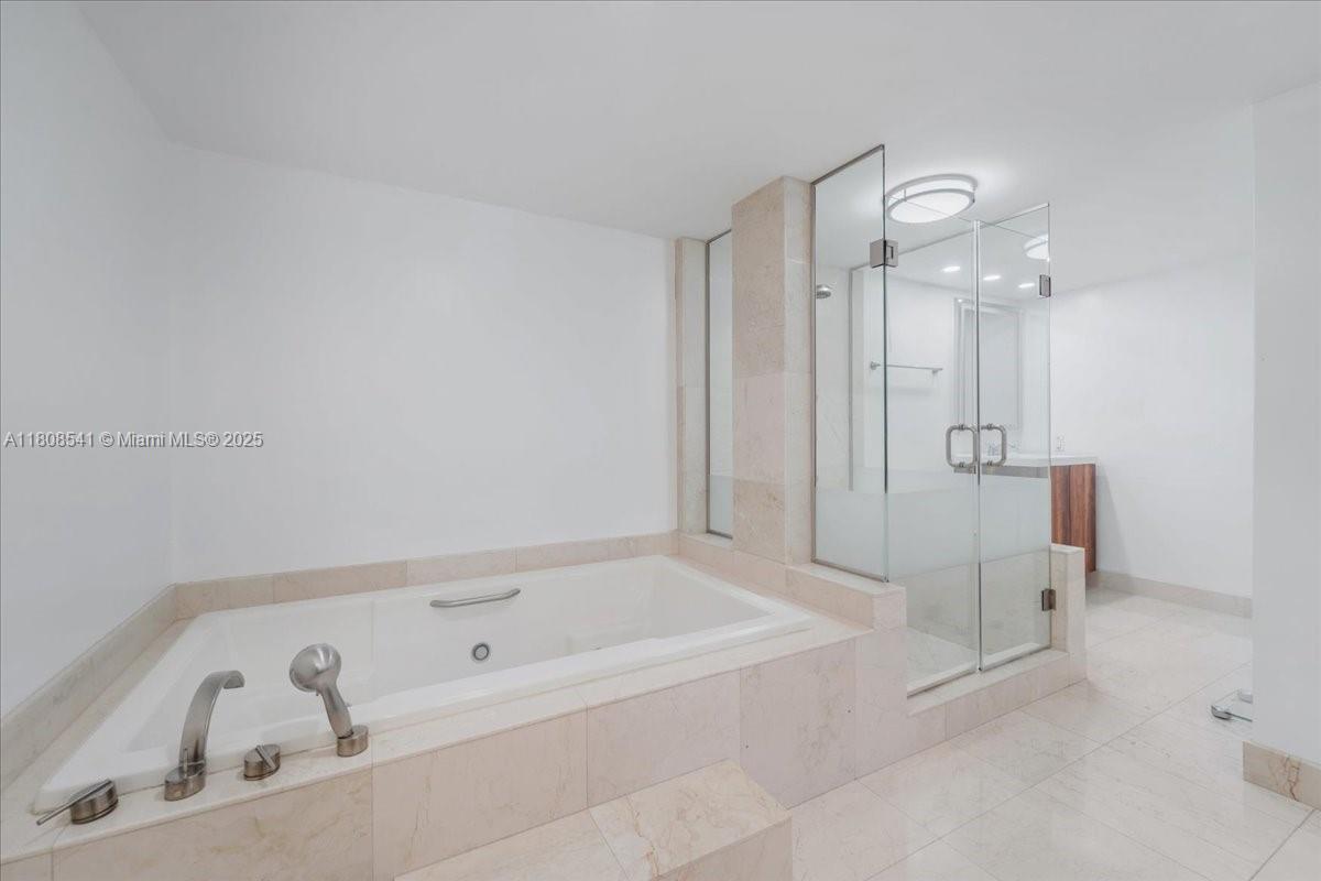 BRISTOL TOWER CONDO - Residential