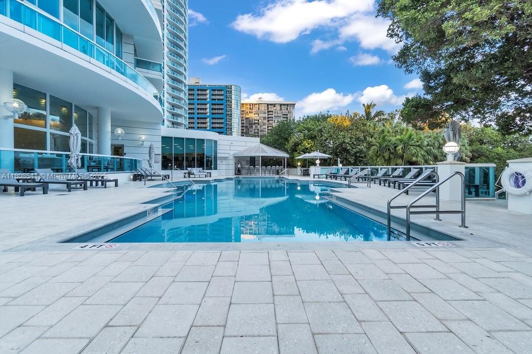 BRISTOL TOWER CONDO - Residential