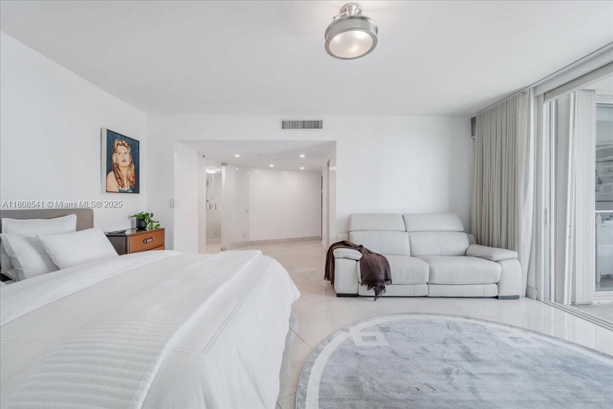 BRISTOL TOWER CONDO - Residential