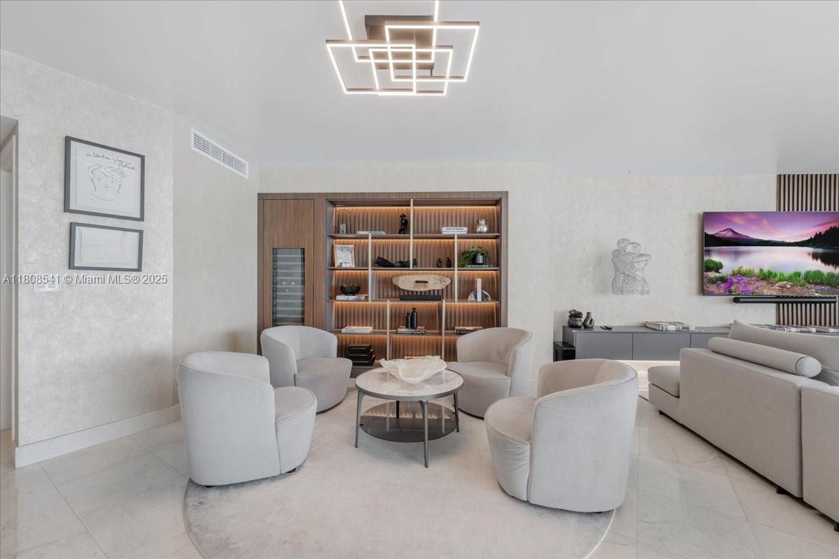 BRISTOL TOWER CONDO - Residential