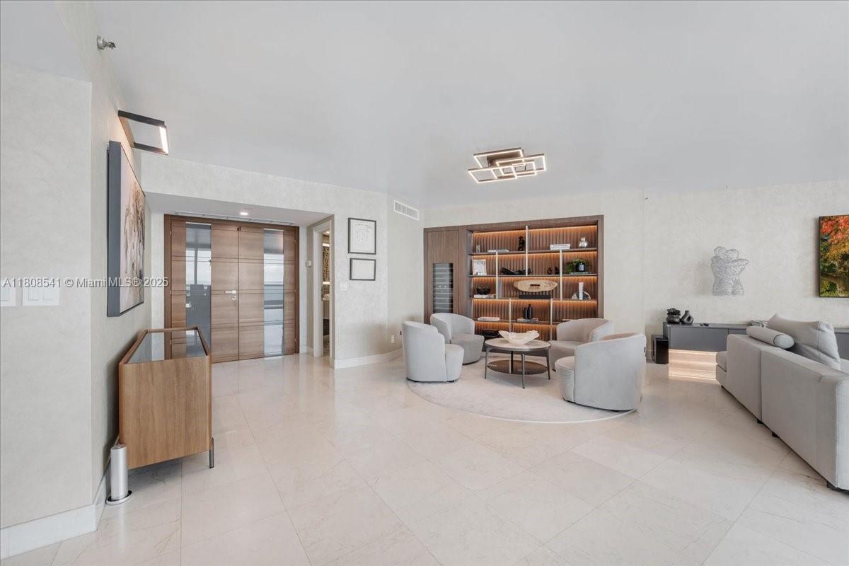 BRISTOL TOWER CONDO - Residential