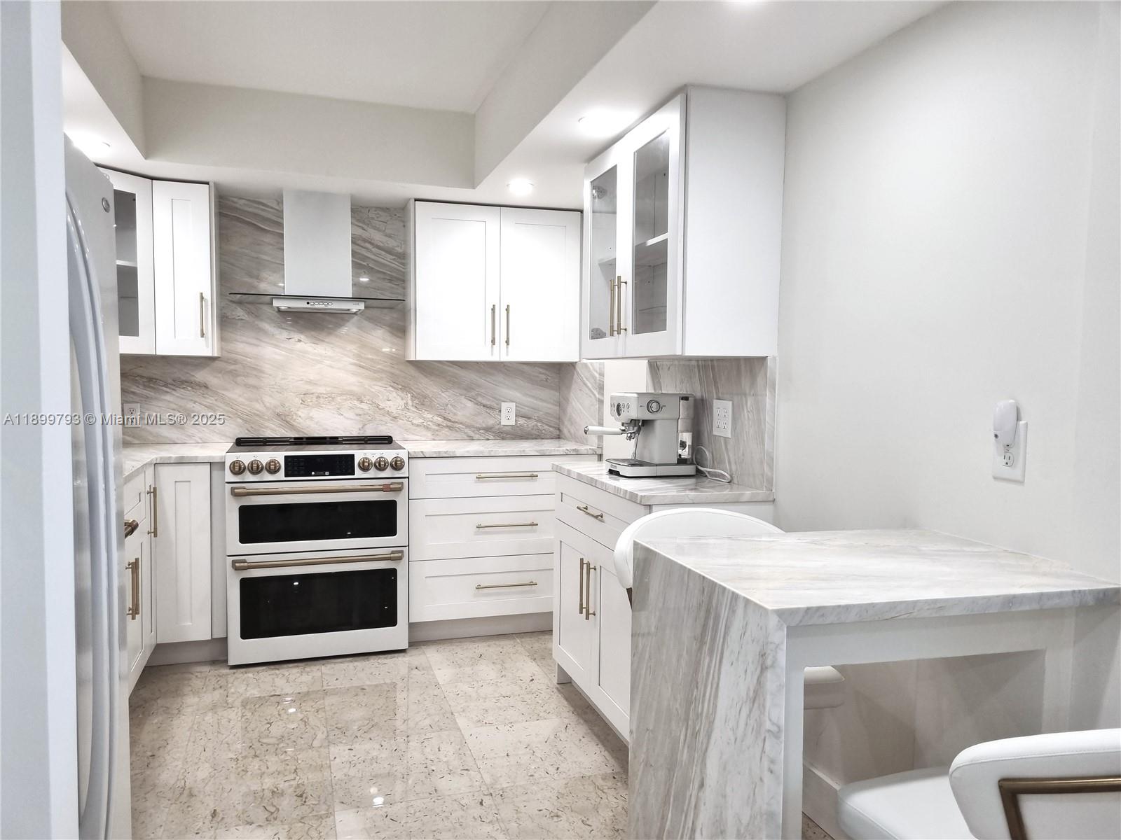 SEA RANCH CLUB OF BOCA II - Residential Lease