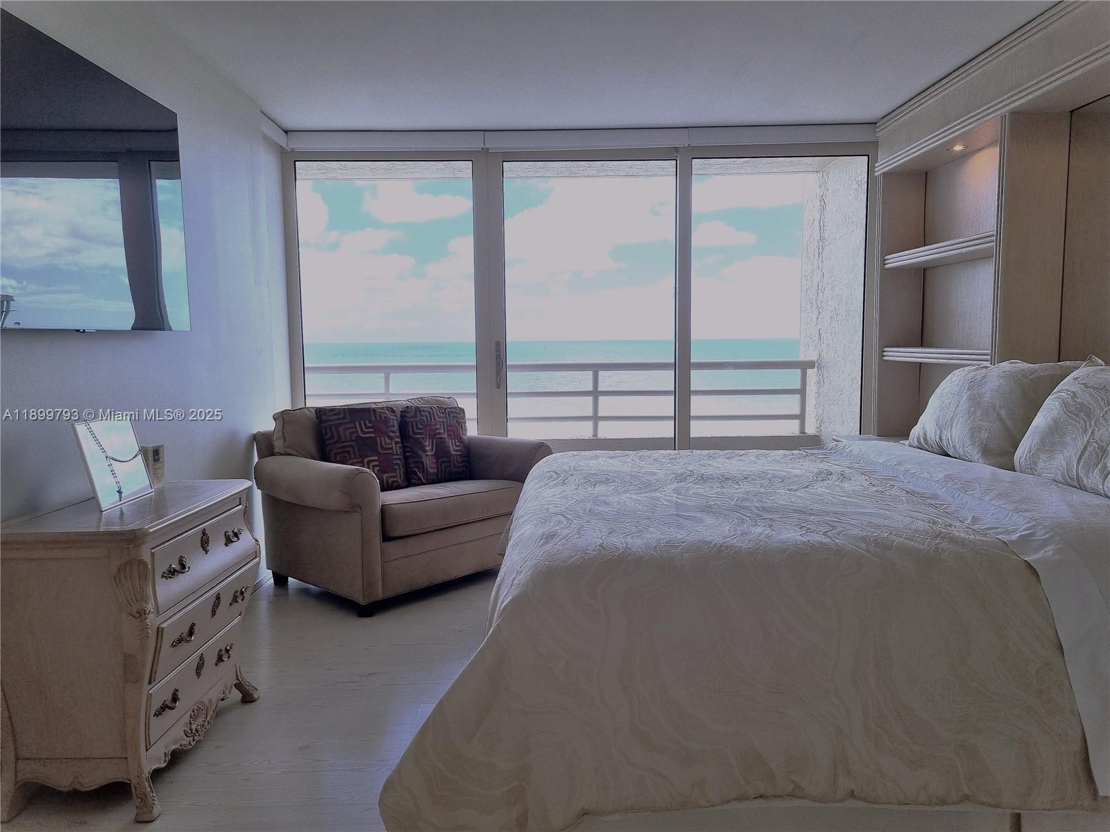 SEA RANCH CLUB OF BOCA II - Residential Lease