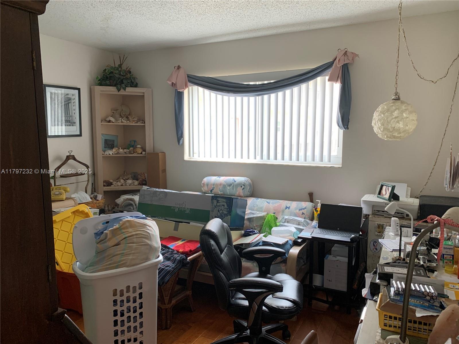 705 Lori Dr 204