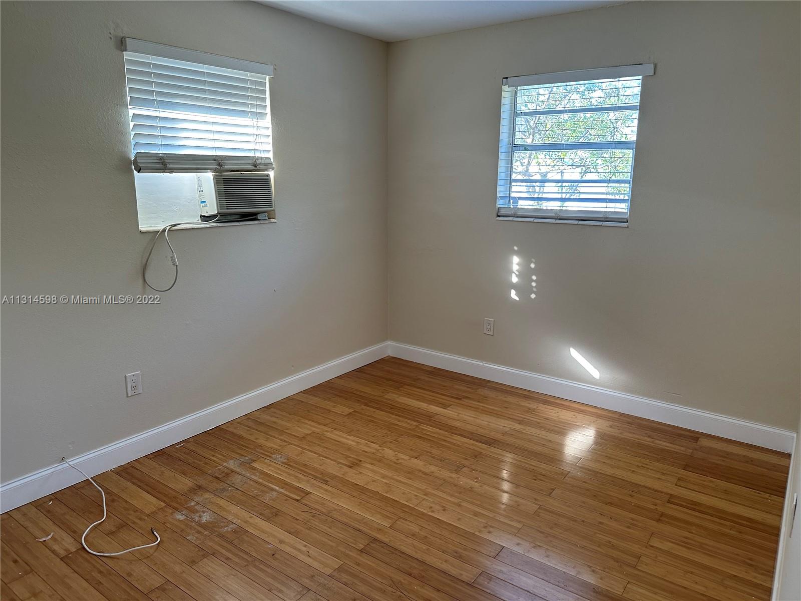Photo 8 of 9 of listing 0b0fa8b8-34a8-4d73-ae84-b8615d935f38 house