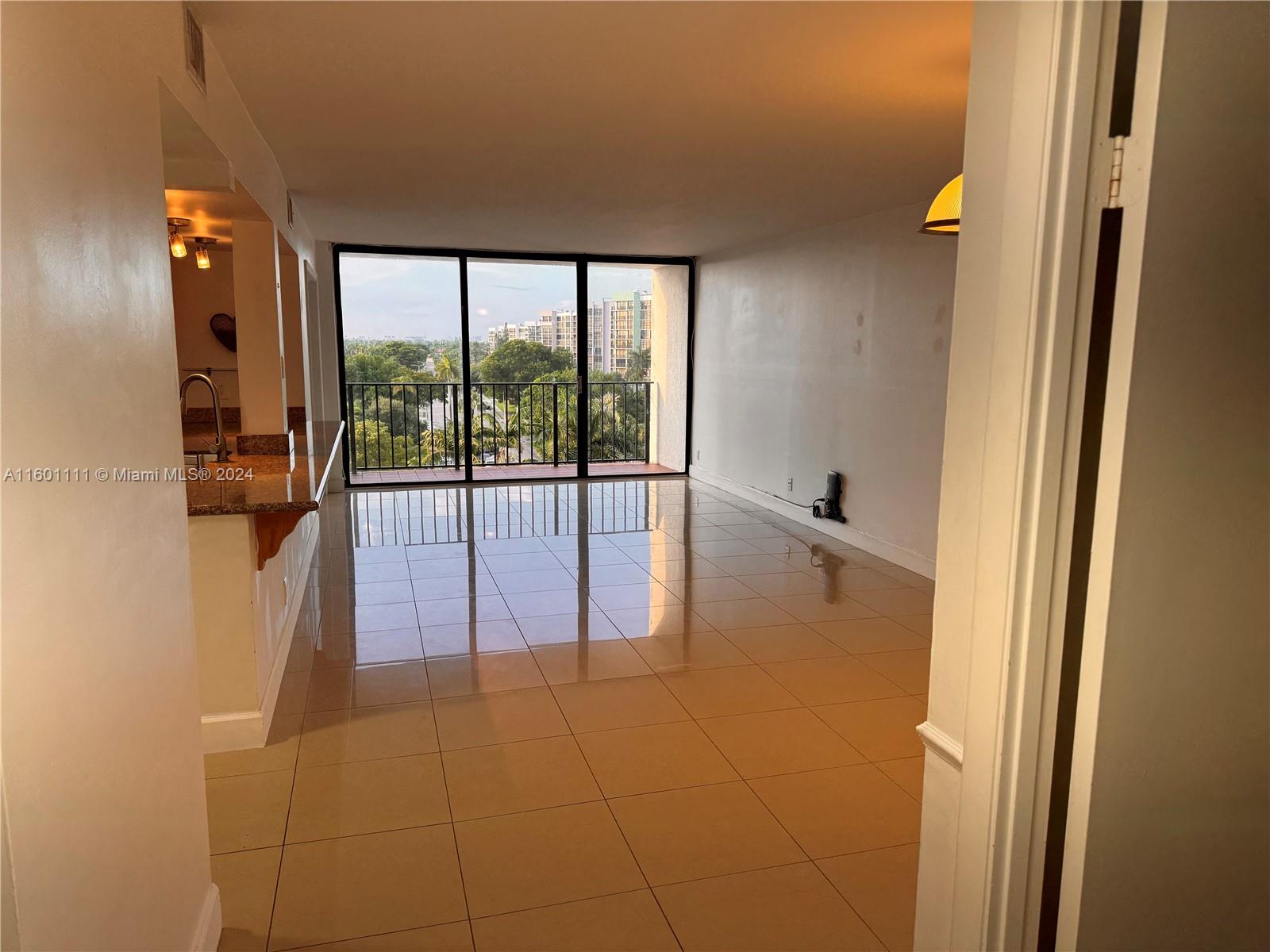 200 LESLIE CONDO - Residential Lease
