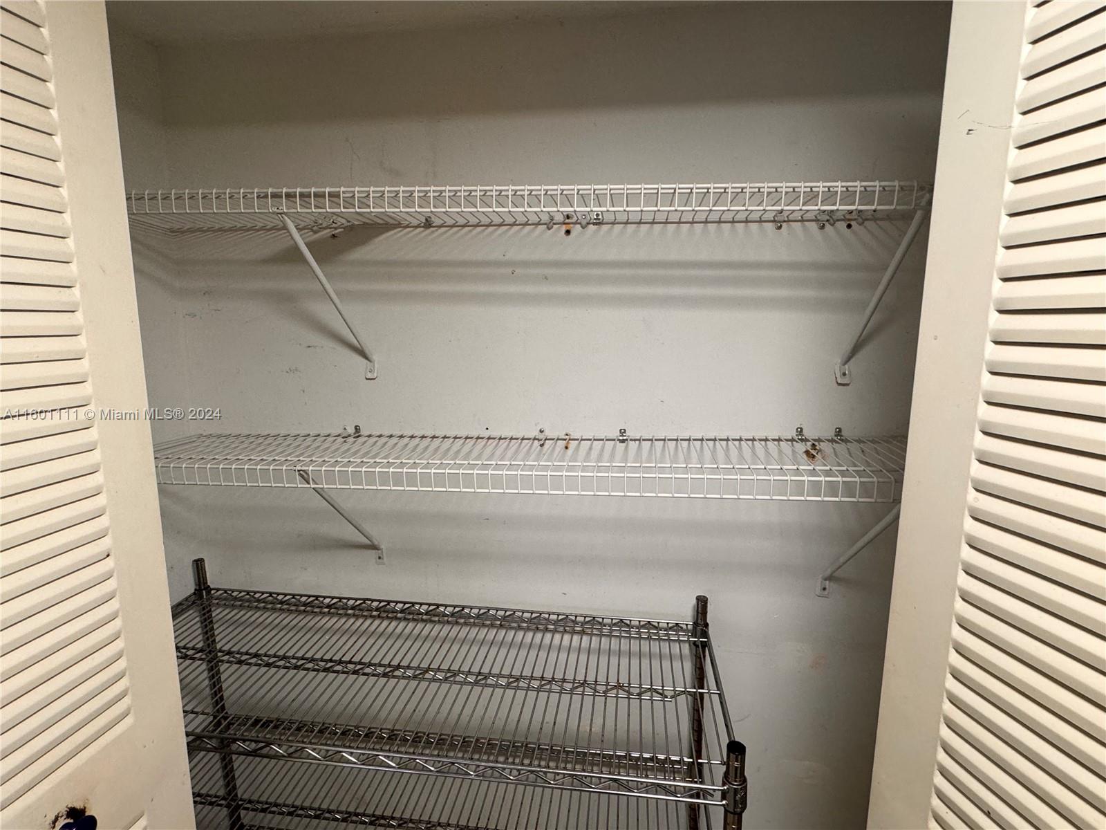200 LESLIE CONDO - Residential Lease