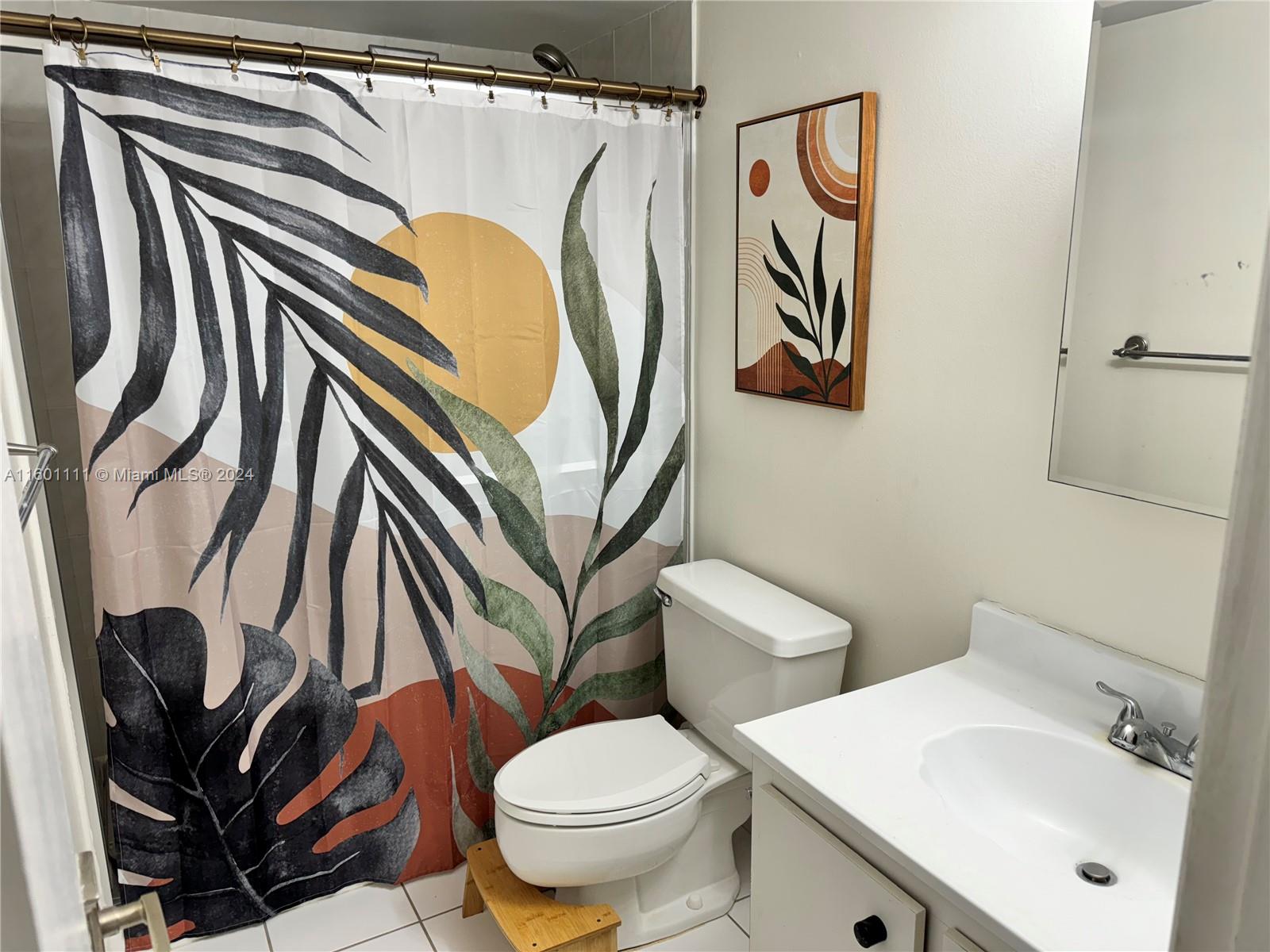 200 LESLIE CONDO - Residential Lease