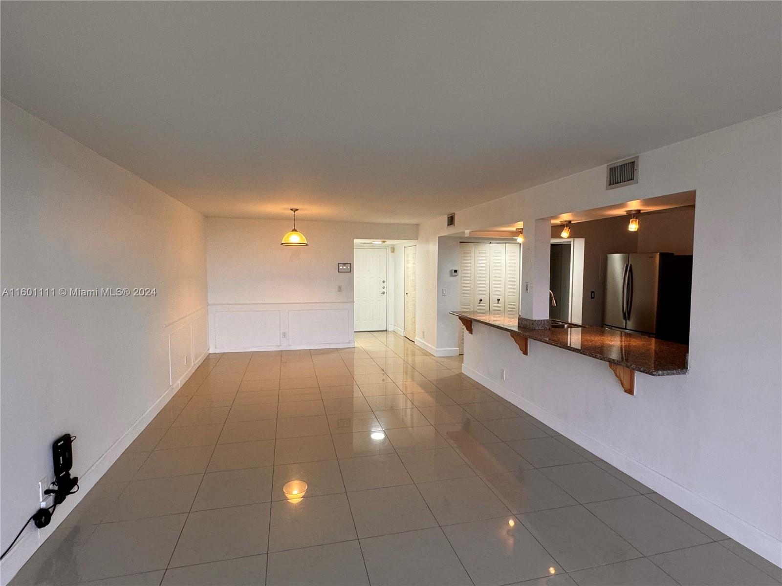 200 LESLIE CONDO - Residential Lease