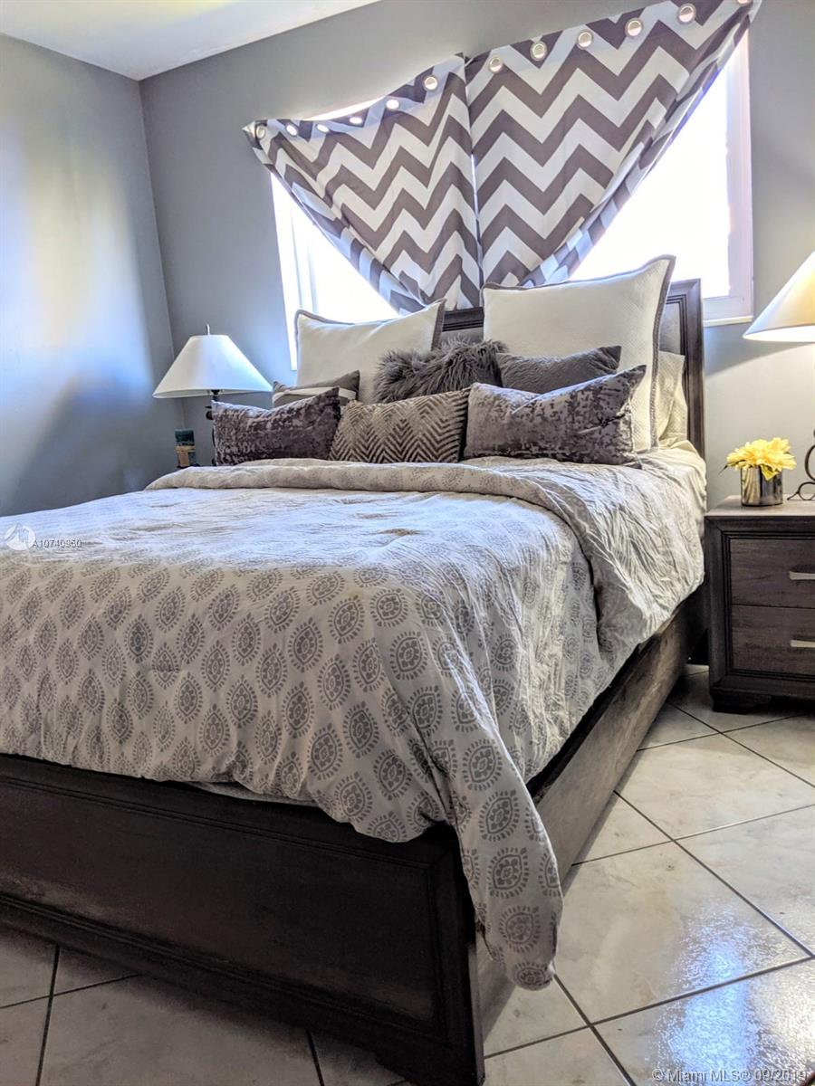 SUNSHINE PARK ESTATES ADD - Residential