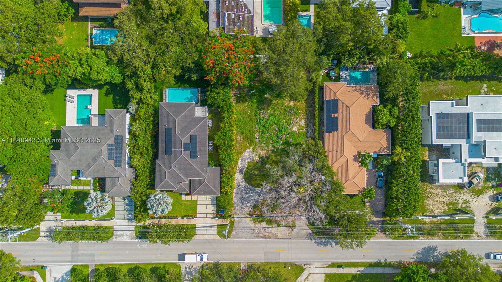 5975 SW 80th St