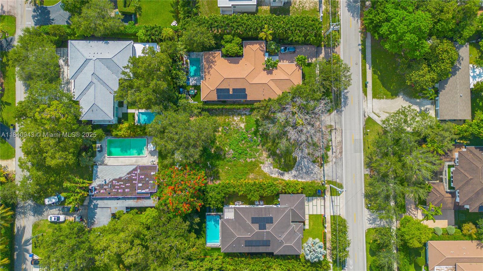 5975 SW 80th St