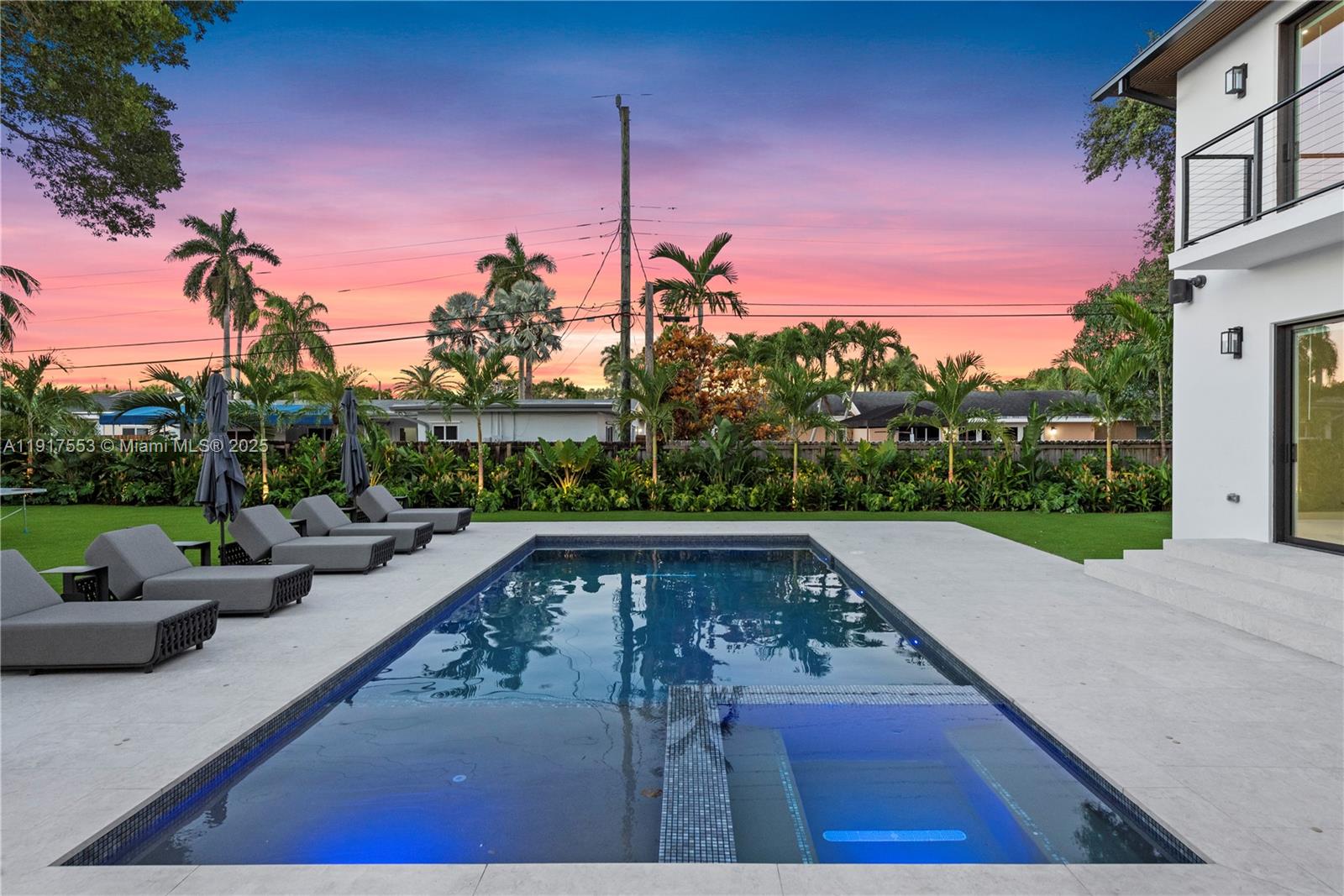 GREYKNOLL ESTATES - Residential Lease