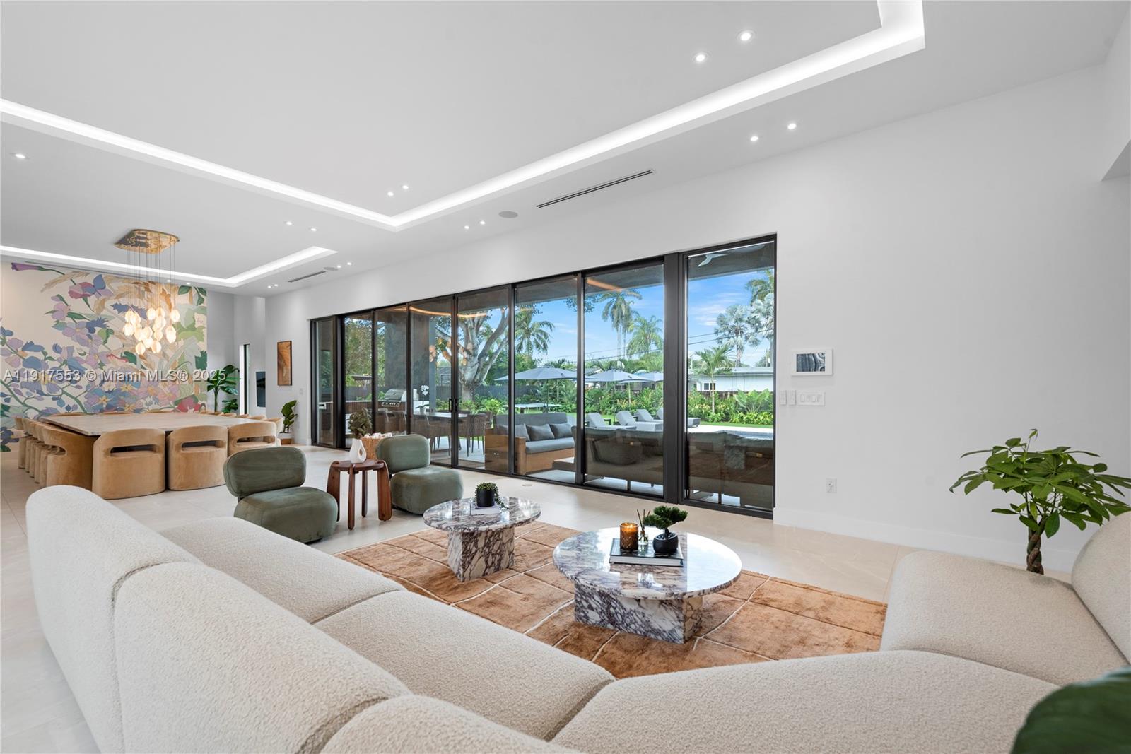 GREYKNOLL ESTATES - Residential Lease