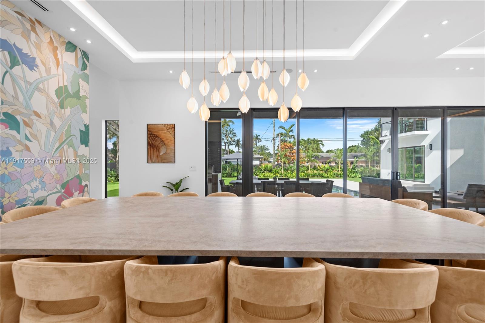 GREYKNOLL ESTATES - Residential Lease