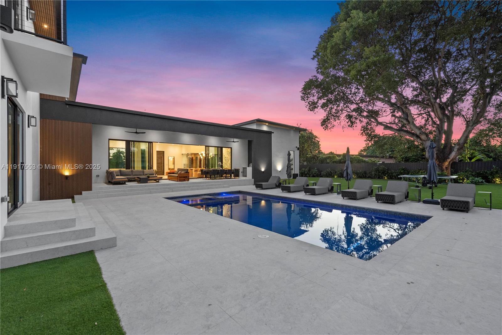 GREYKNOLL ESTATES - Residential Lease