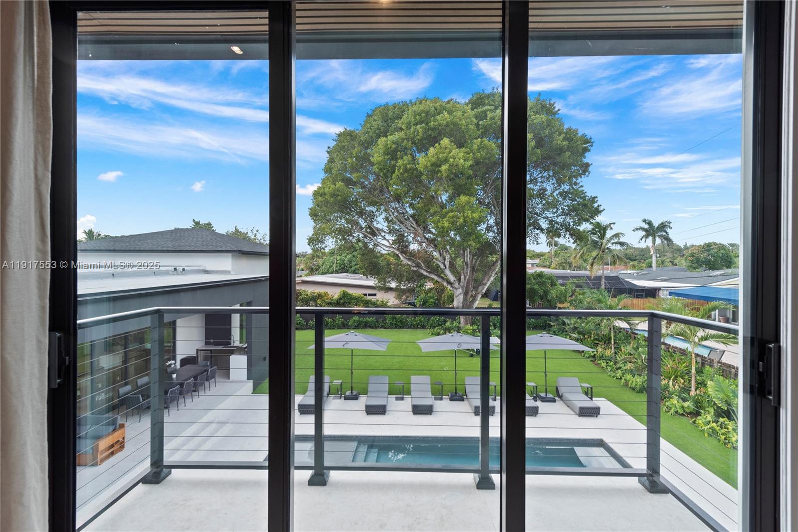 GREYKNOLL ESTATES - Residential Lease