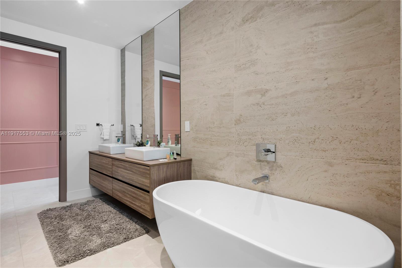 GREYKNOLL ESTATES - Residential Lease