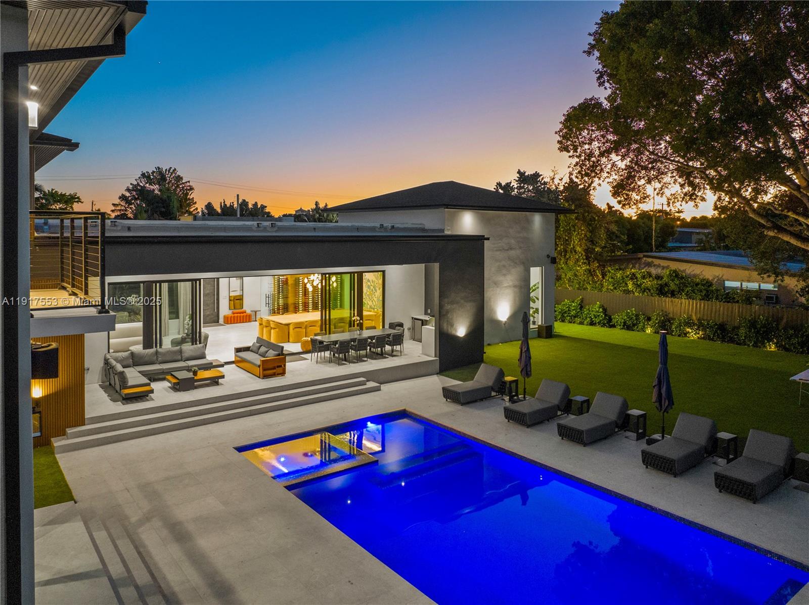 GREYKNOLL ESTATES - Residential Lease